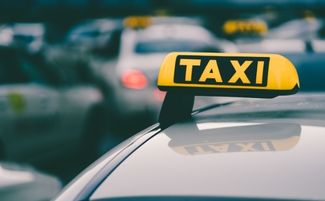Пассажир таксисту друг: водители «Яндекса» придумали, как себя премировать