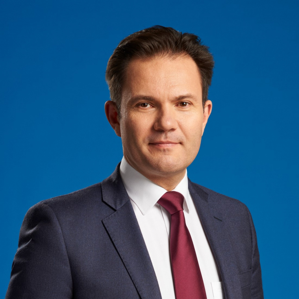Alexander Kuzin.jpg Alexander Kuzin.jpg